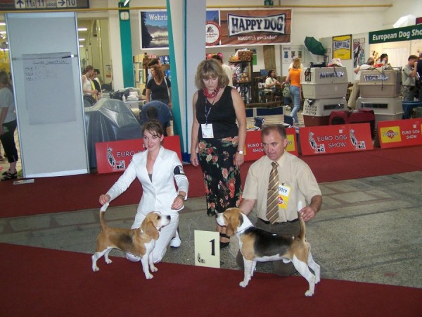 CACIB fena + BOB pes