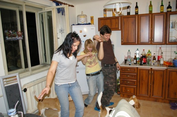 ať žíjí kolové tanečky... :-)))