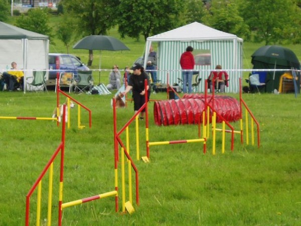 aha, mám jít do tunelu